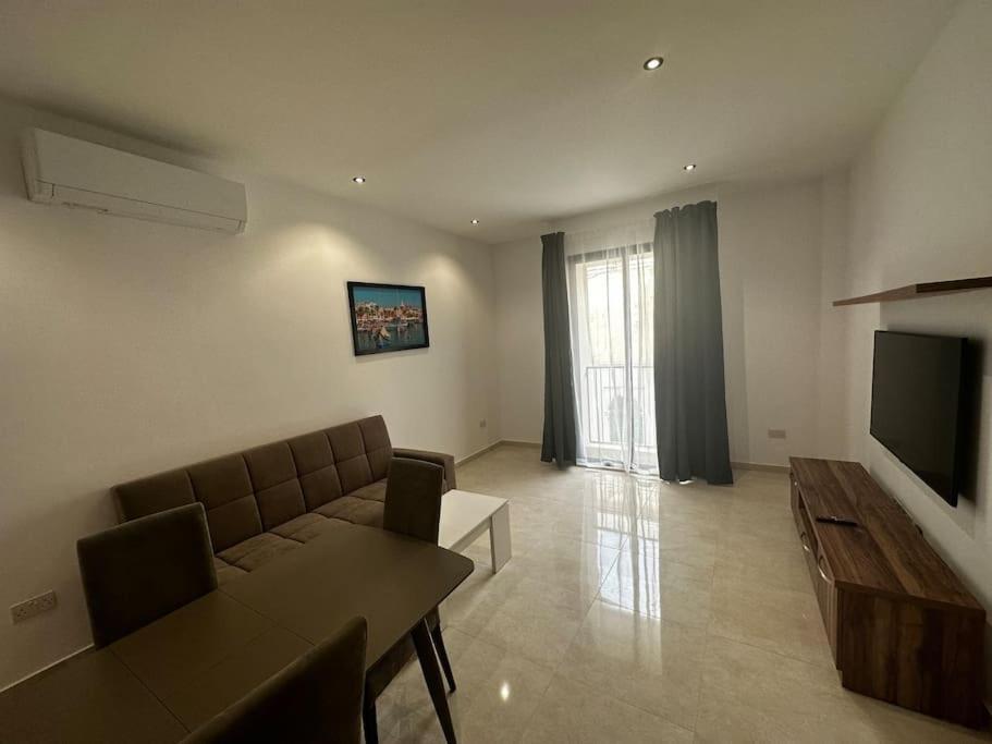 Apartment Modern 1 Bedroom In Gzira